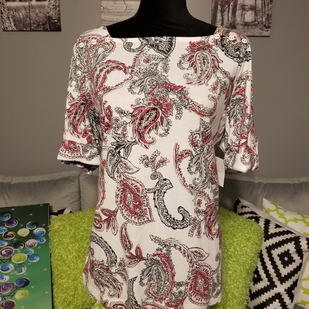 Repost of printed shirt